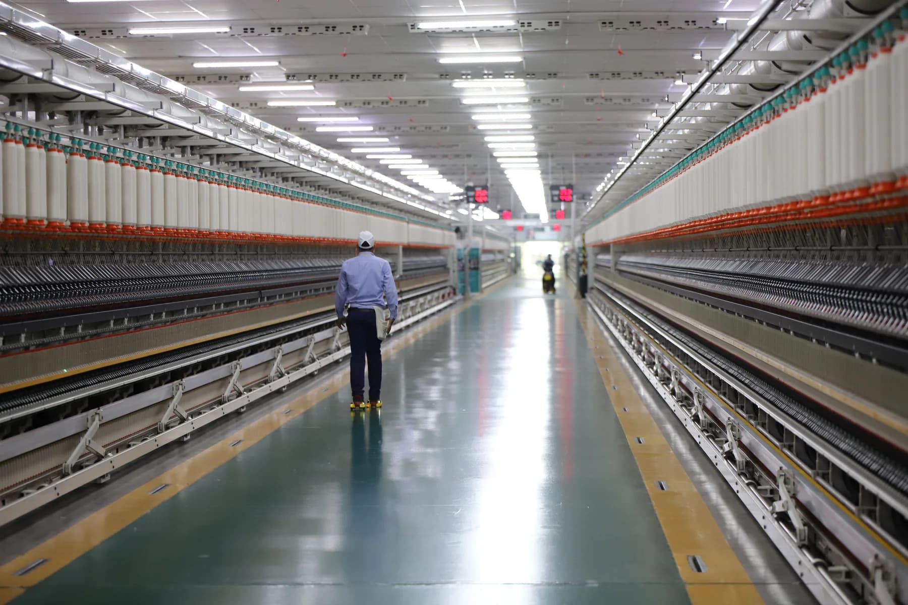 Textiles & Apparel operations image background